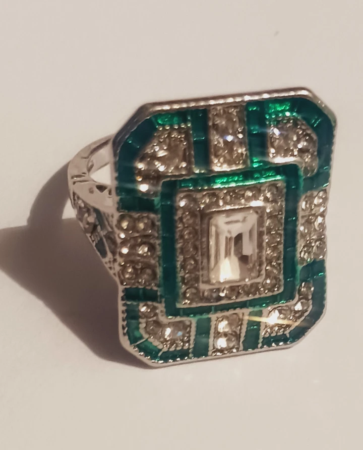 New !! Beautiful green enamel clear crystal ring. 8. - photo 3