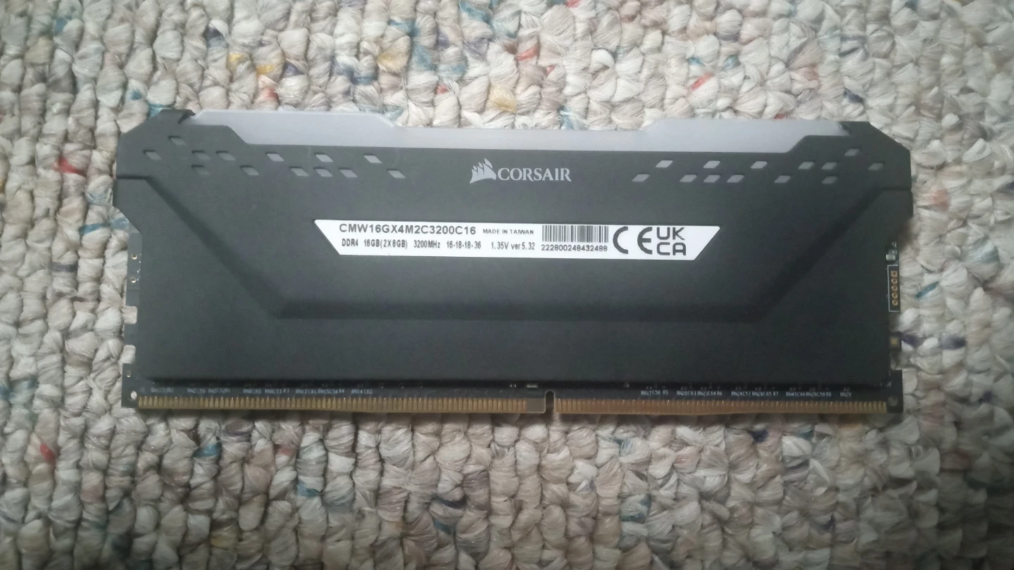 Corsair Vengeance RGB Pro 8GB DDR4 RAM - photo 2