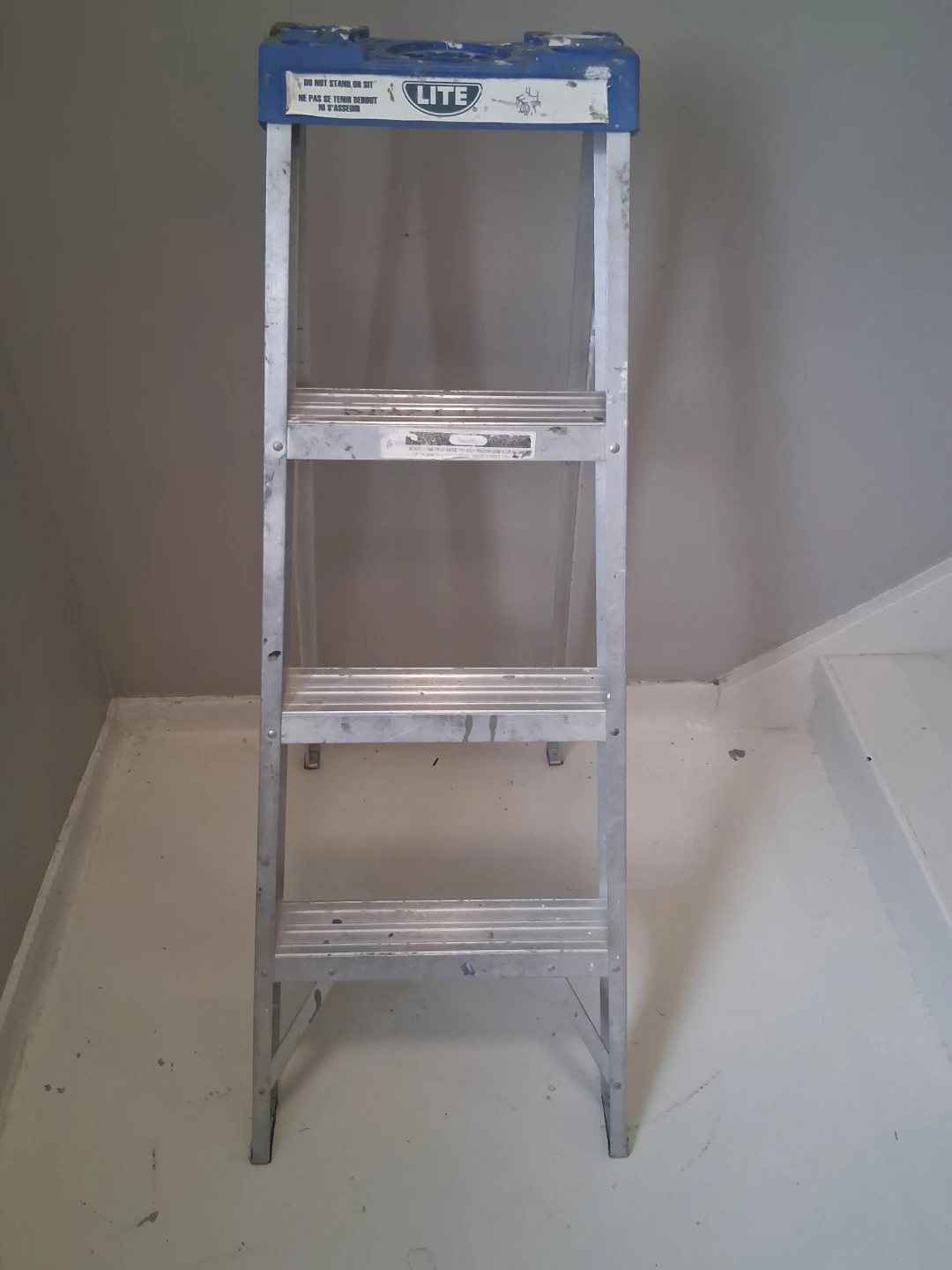 Lite Step Ladder