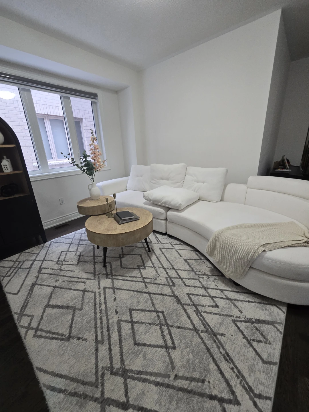 White Sectional Sofa - photo 4