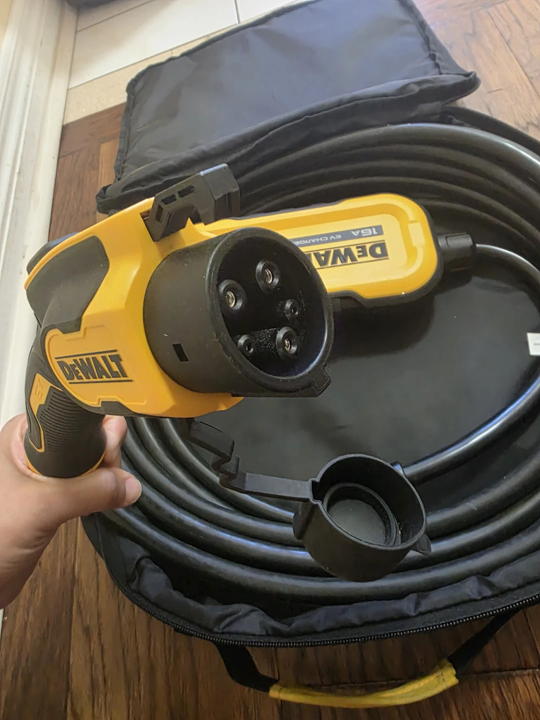 DeWalt 16A EV Charger with 25ft Cable and Travel Bag - photo 5