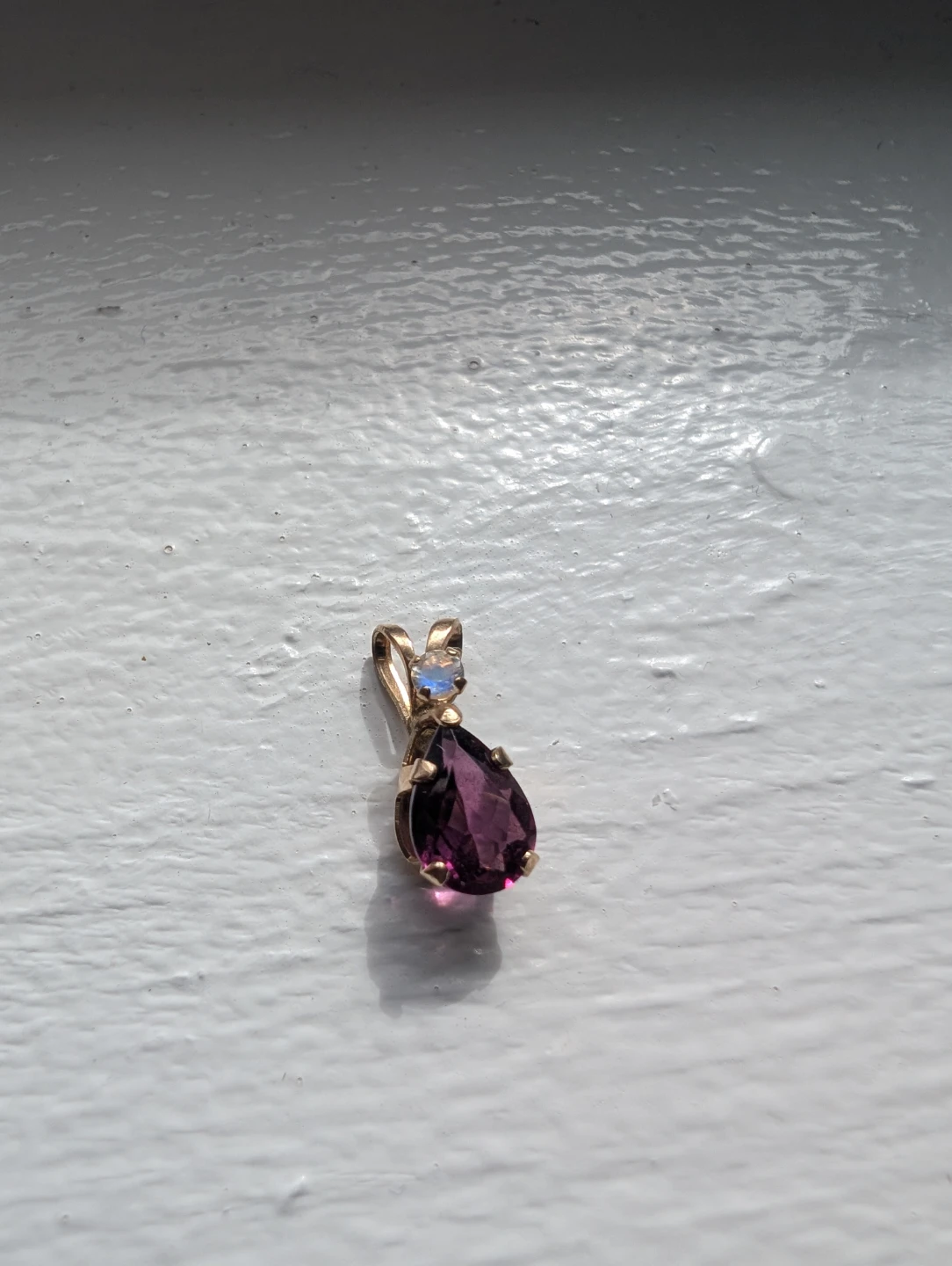 Brand New 10K Yellow Gold Garnet Pendant For Sale - photo 4