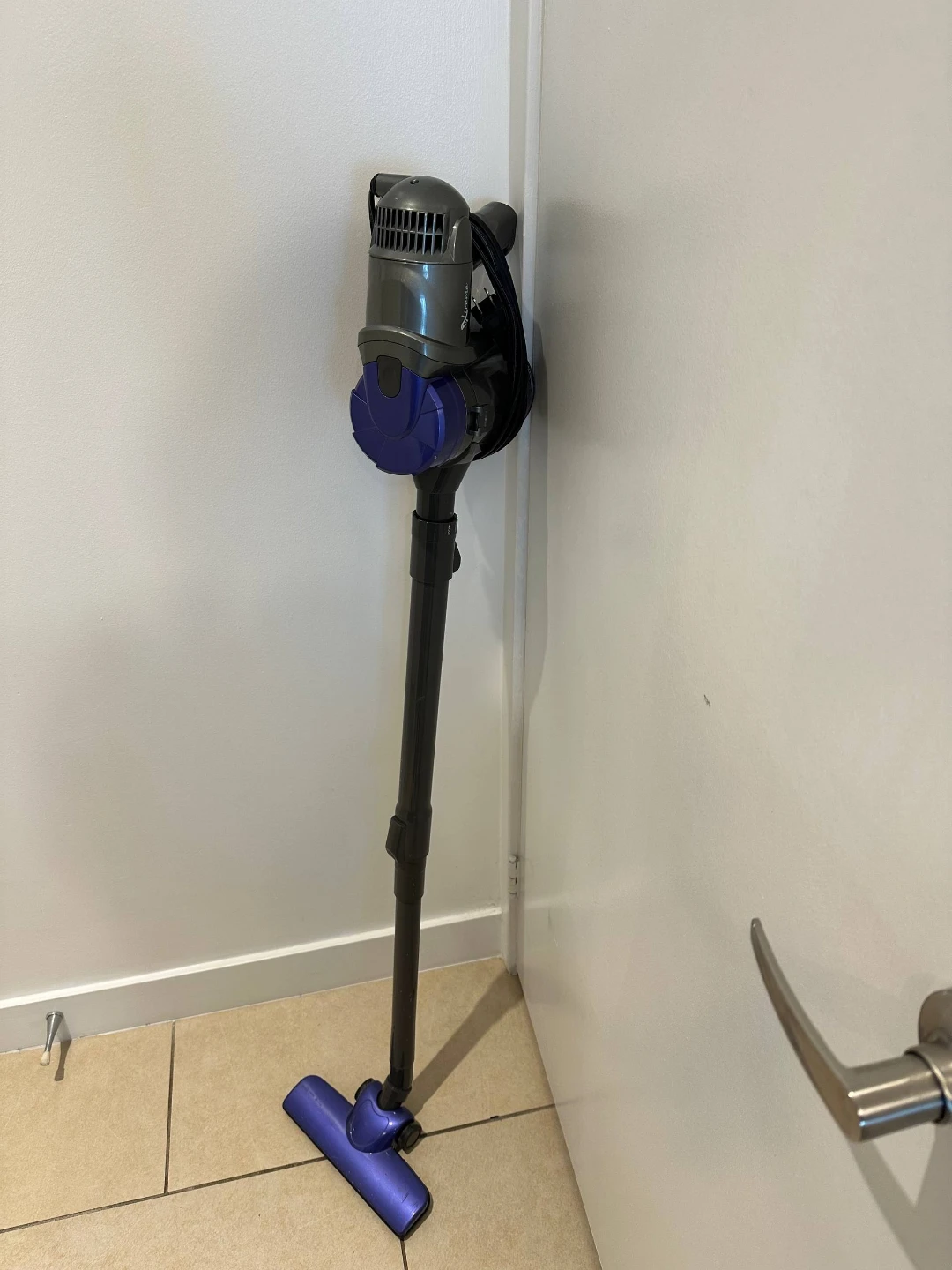 Purple Xtreme stick vacuum cleaner - photo 4