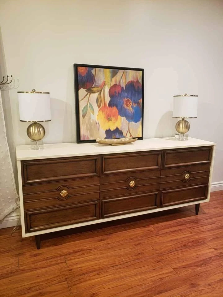 Mid-century Modern 9-Drawer Dresser - photo 5
