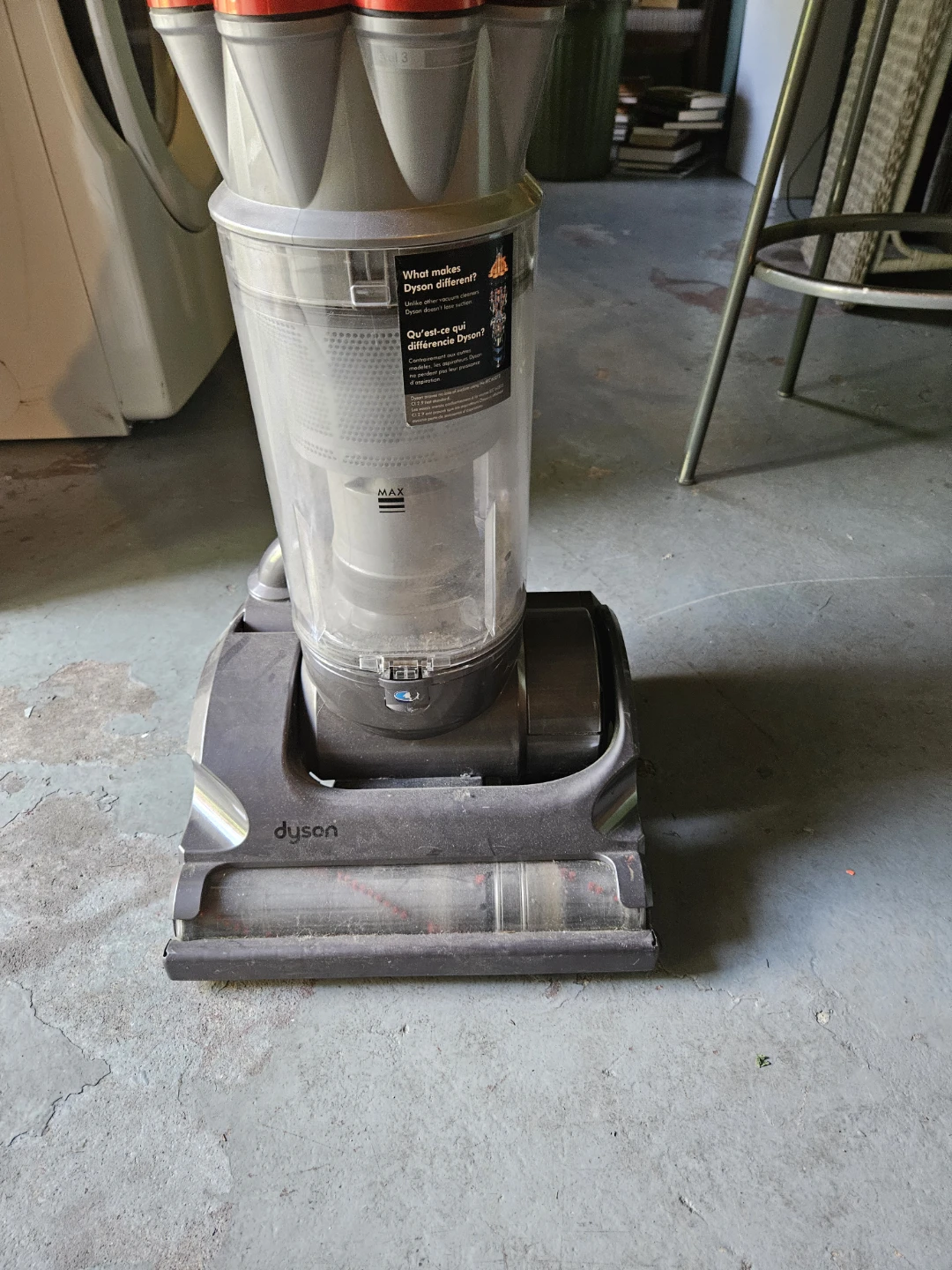 Dyson Vacuum Cleaner - photo 3