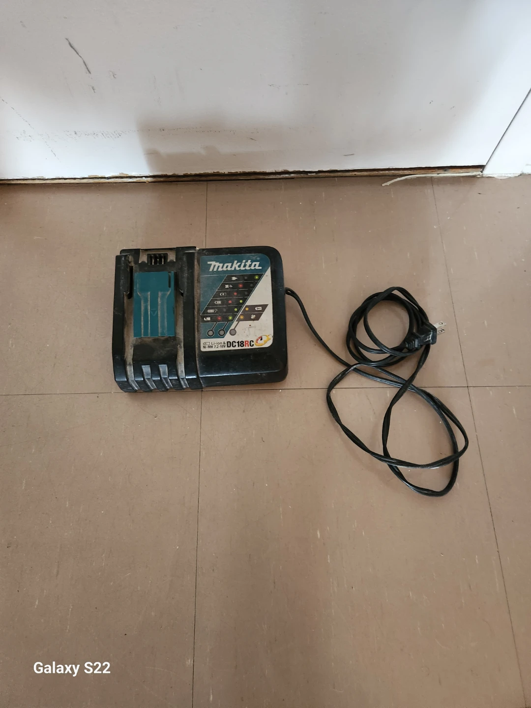Makita DC18RC Battery Charger