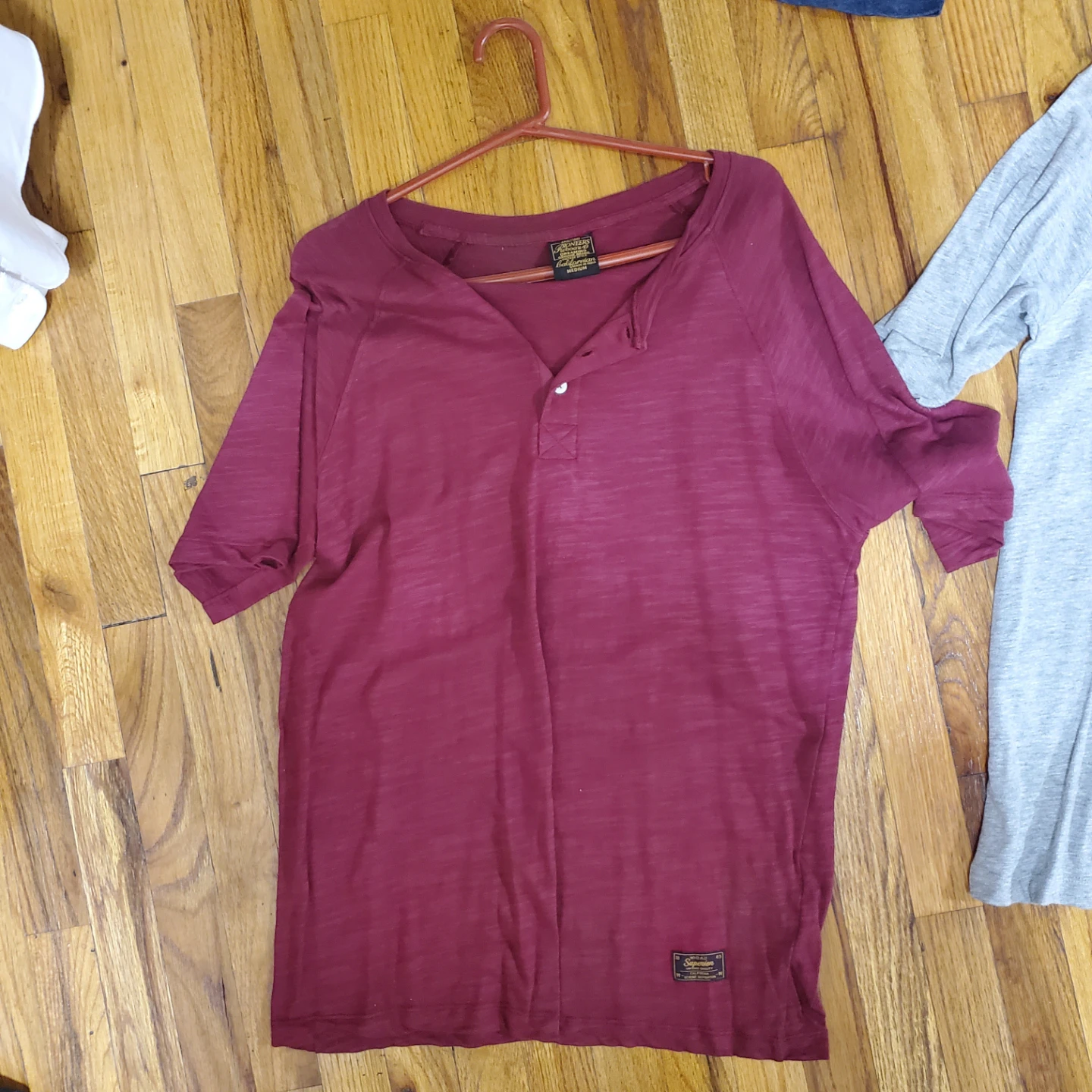 NEW American eagle Shirts in Large for $20 each for all $480 - photo 4