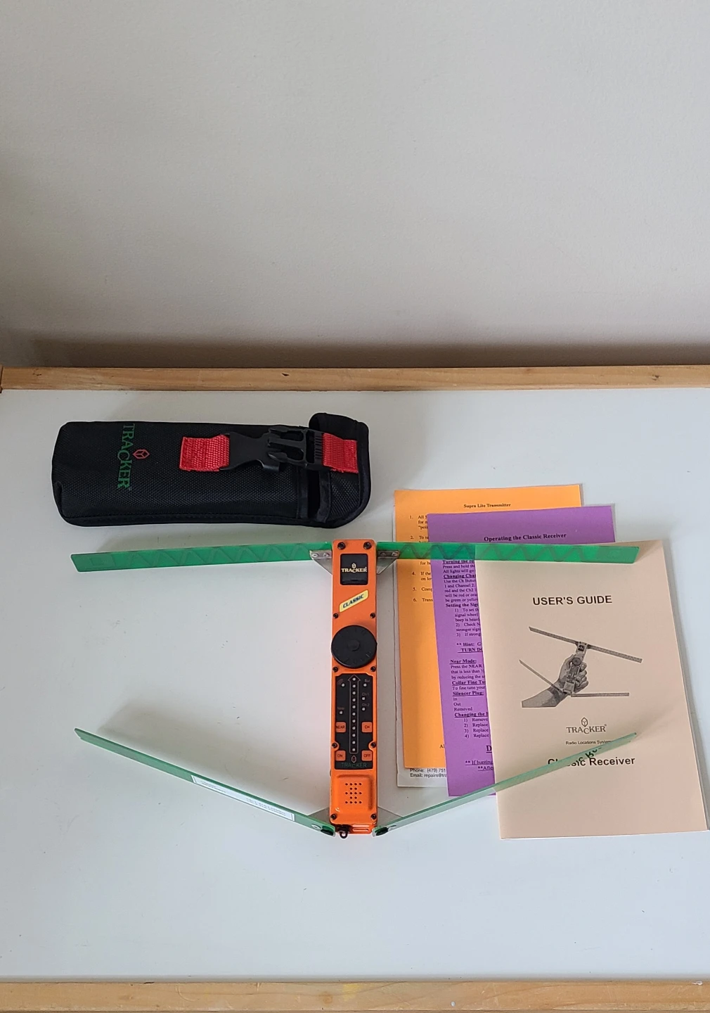 RF Dog Tracking System & 2 Collars In Case. Never Used - photo 3