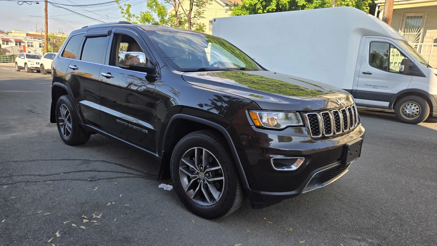 2017 Jeep Grand Cherokee 4x4 LIMITED 4D - photo 2