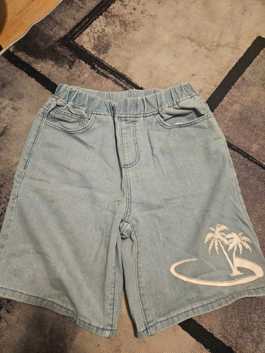 SHEIN Teen 15Y Light Wash Denim Shorts with Palm Tree Graphic - photo 2