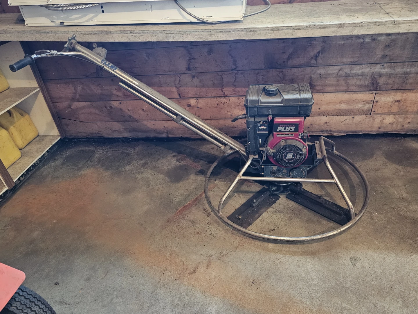 Briggs & Stratton Industrial Plus Concrete Trowel