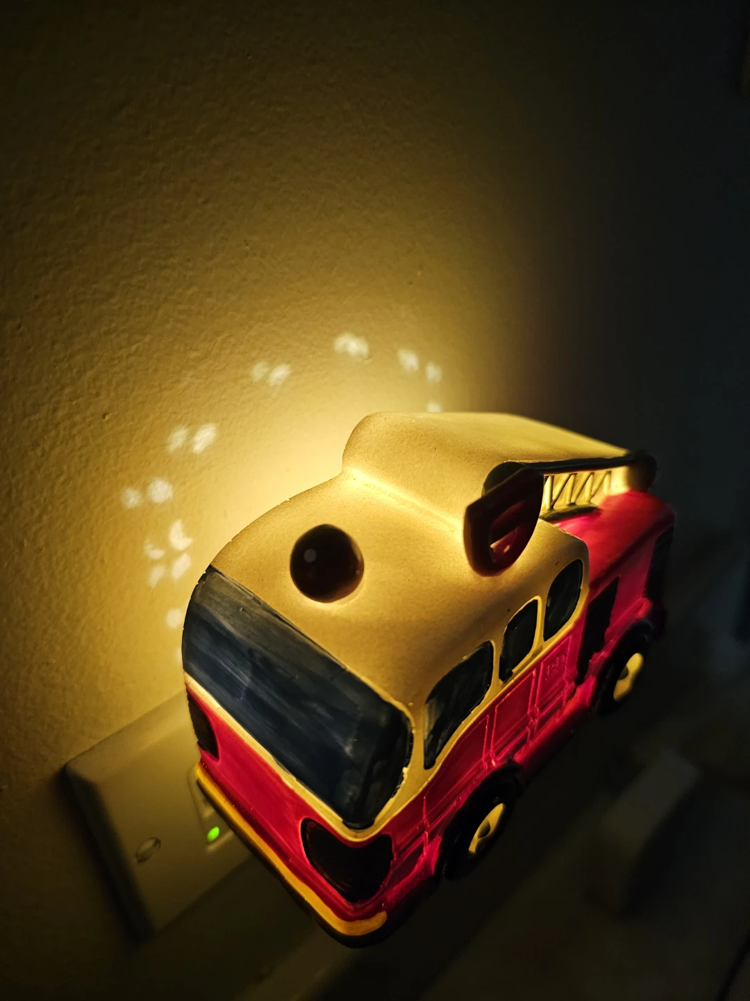 Fire Truck Night Light - photo 3