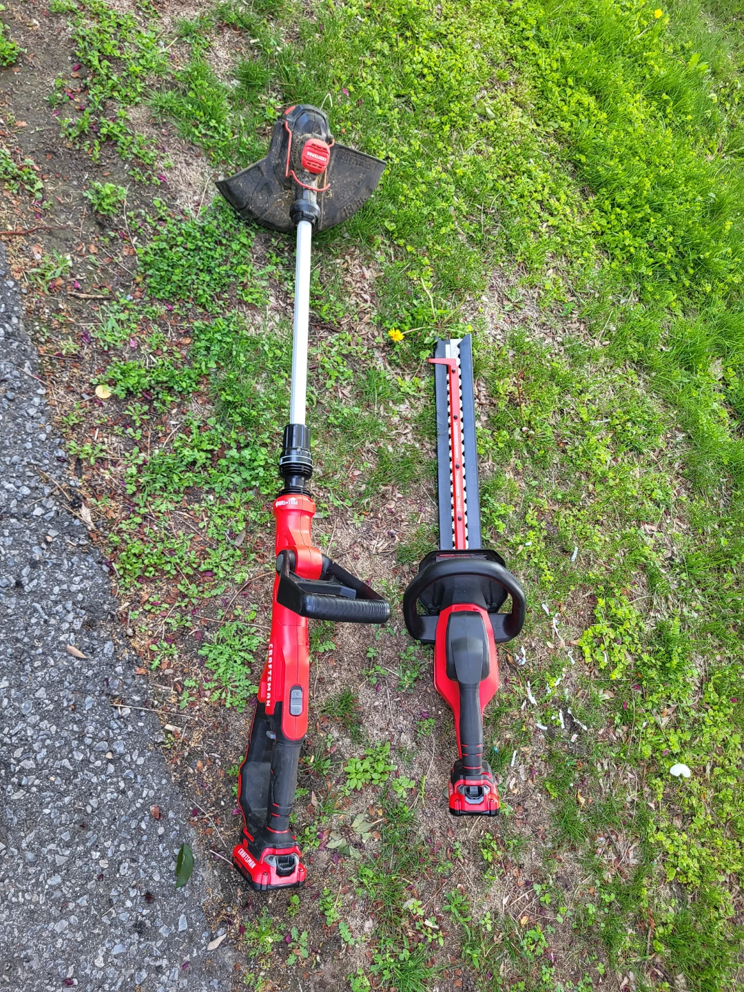 Craftsman V20 Cordless Hedge & String Trimmer Tools