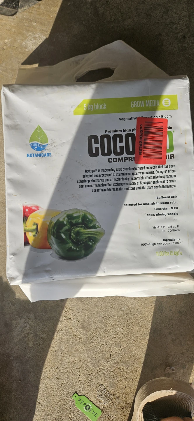 Botanicare CocoGro Compressed Coir Grow Media 5kg Block