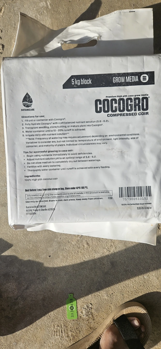 Botanicare CocoGro Compressed Coir Grow Media 5kg Block - photo 2