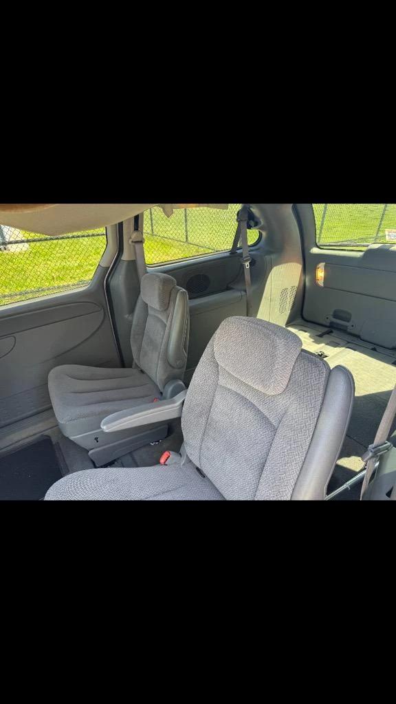 2007 Dodge Grand Caravan Minivan - photo 2