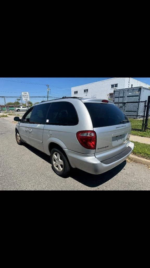 2007 Dodge Grand Caravan Minivan - photo 4