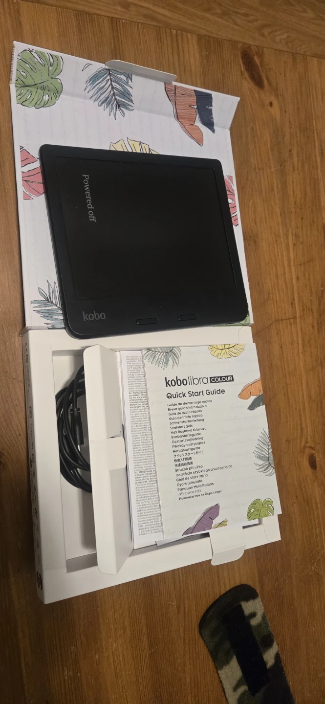 Kobo Libra Colour e-reader - Black - photo 3