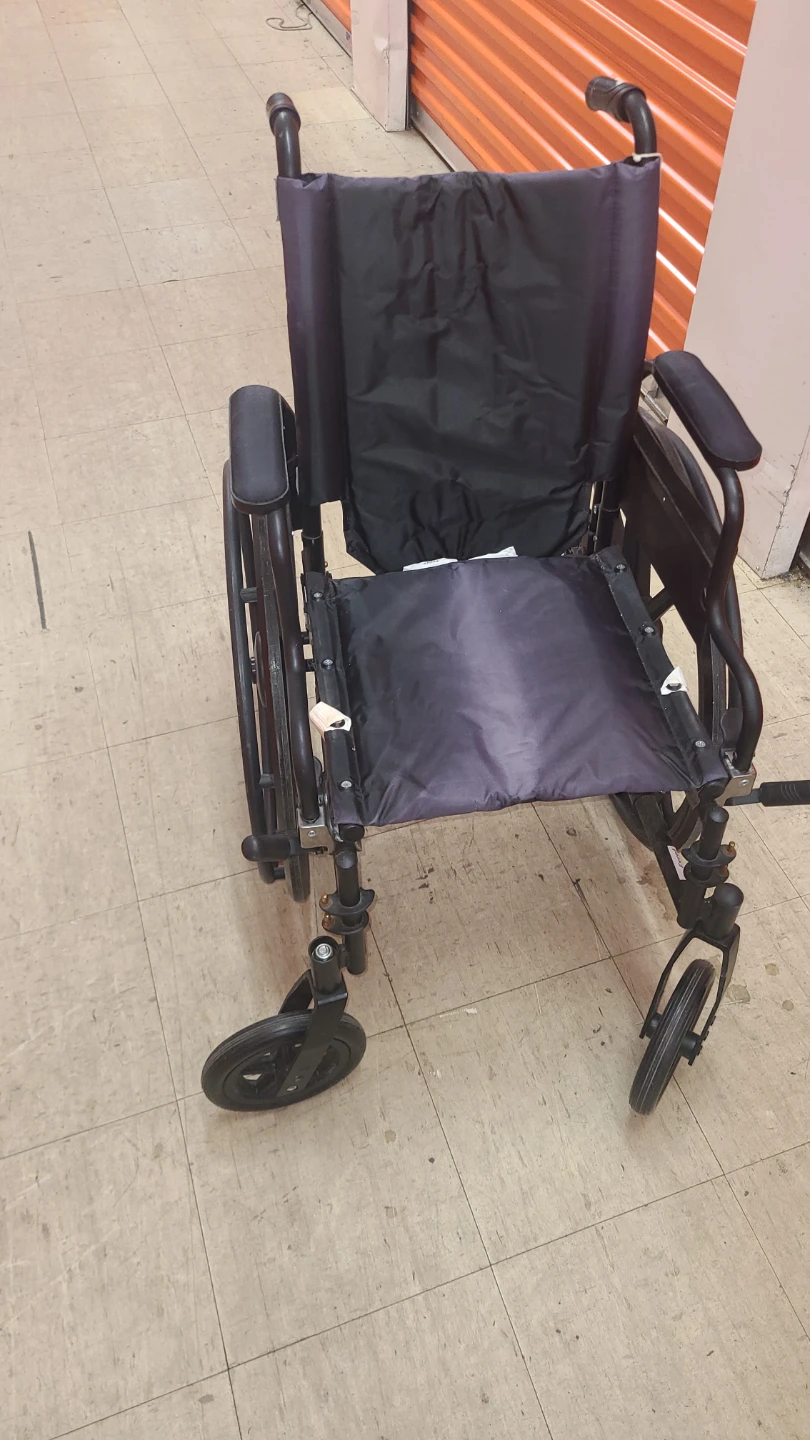 Medline Excel Wheelchair - photo 2