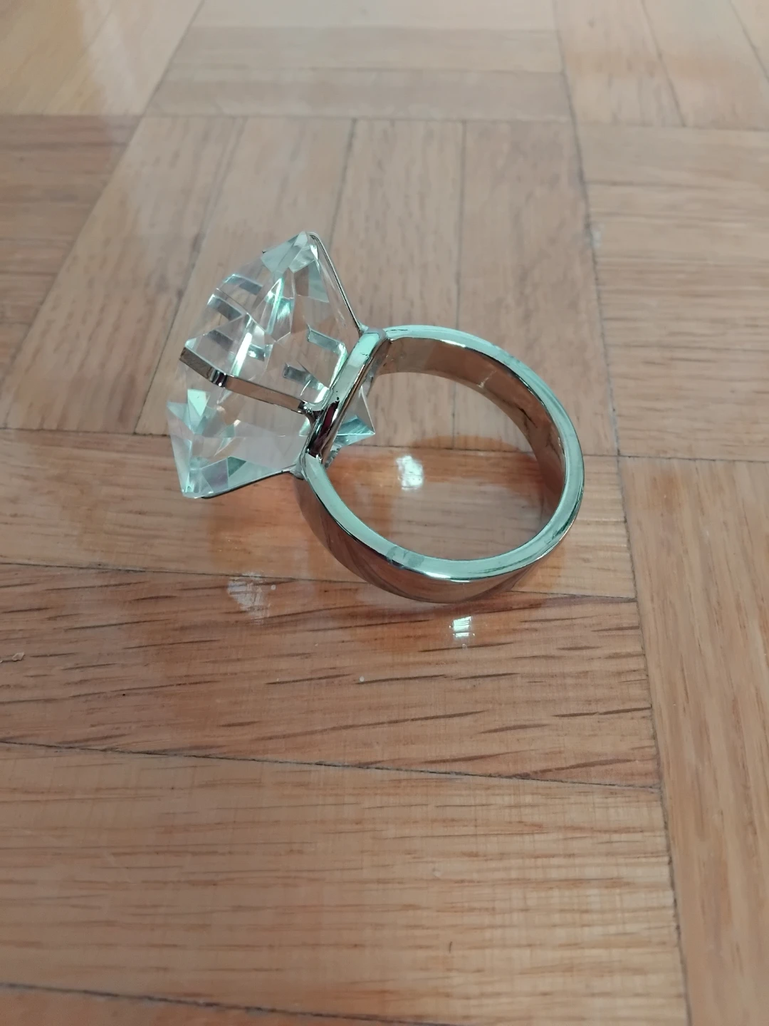 Large Crystal Diamond Ring Decor - photo 2