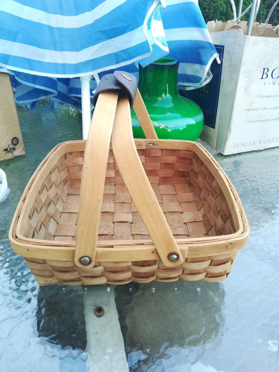Woven Picnic Basket with Wooden Handles - photo 2