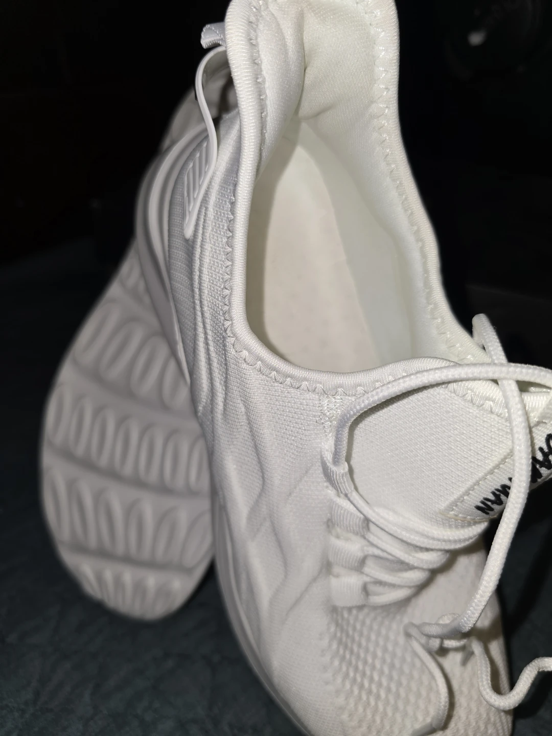 White DAMYHAN Athletic Sneakers - photo 4