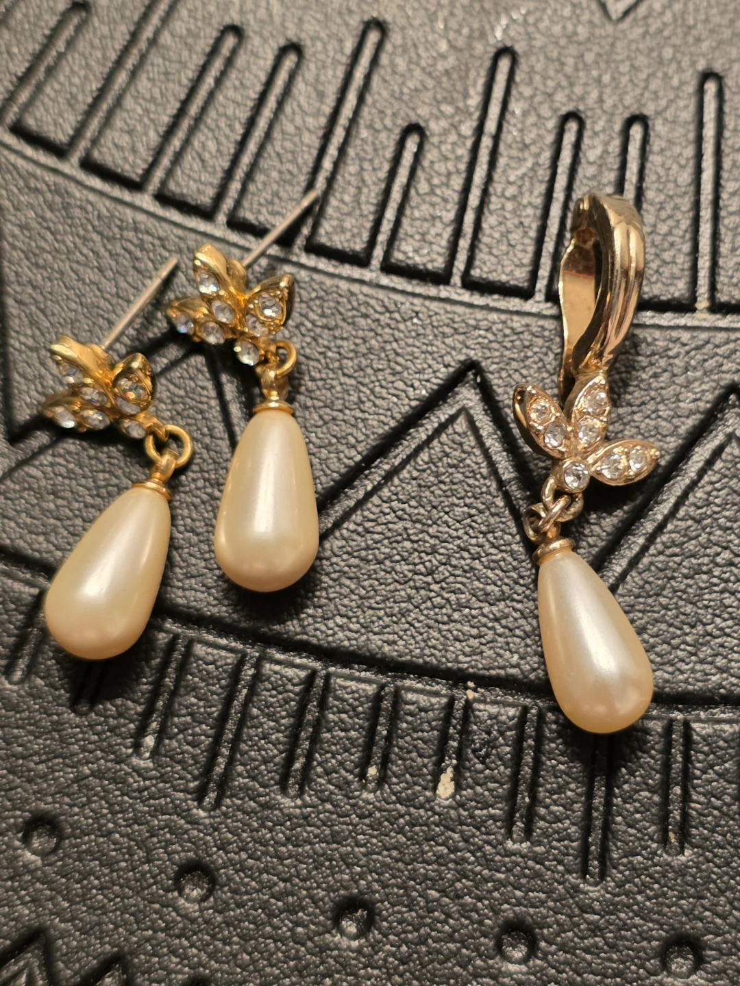 Vintage Earrings with Pendant