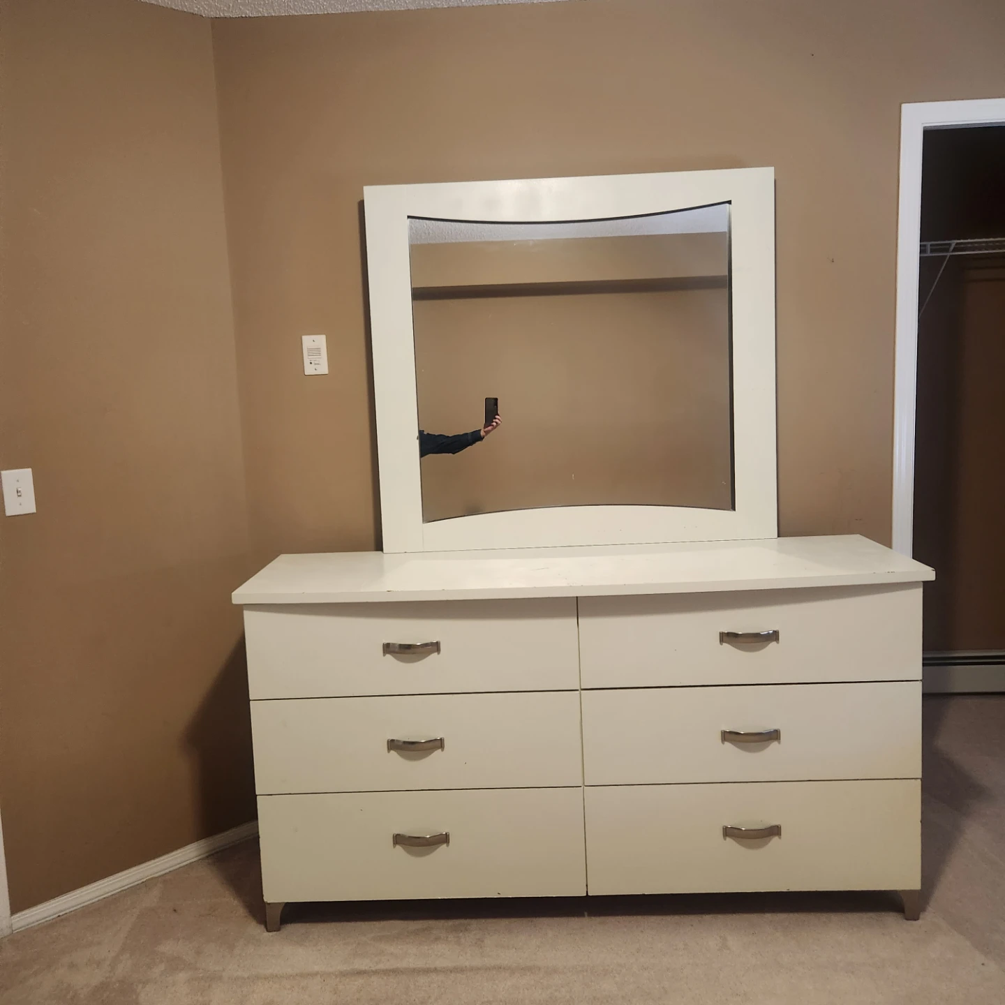 Cream 6-Drawer Dresser with Mirror
