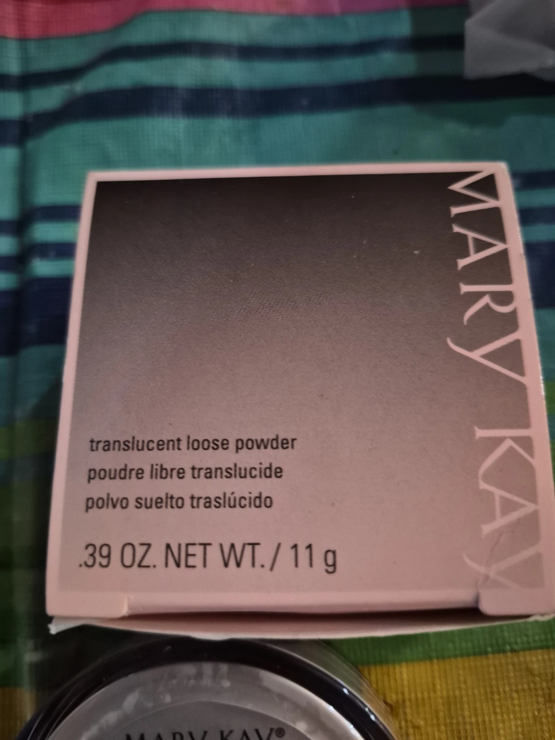 Mary Kay Translucent Loose Powder .39 oz. - photo 2