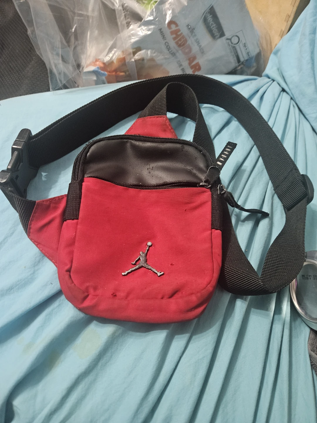 Jordan Red Sling Bag - photo 2
