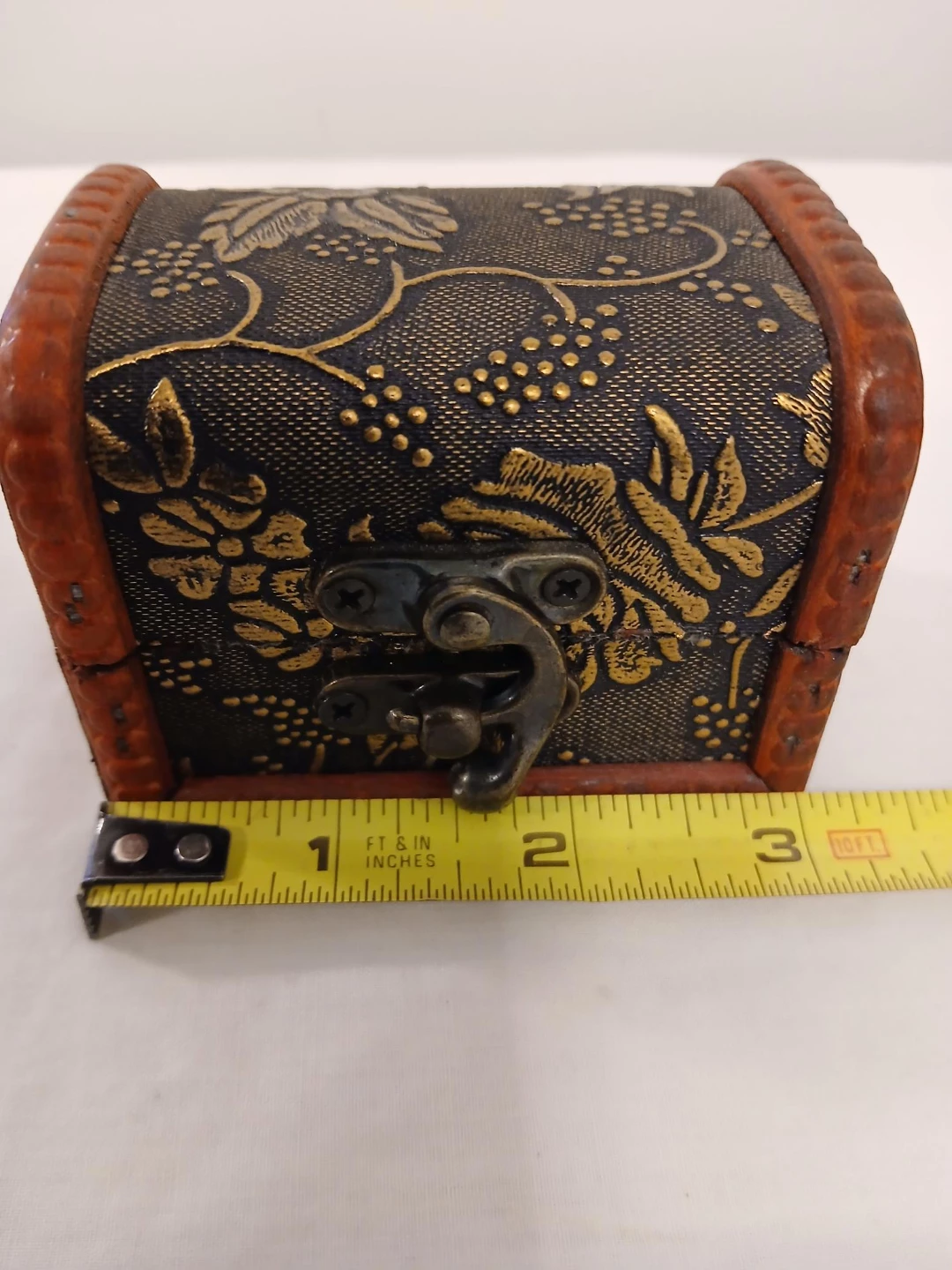 Decorative Wooden Treasure Chest. Pick up only. - photo 3