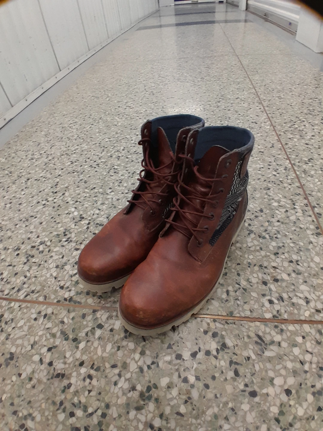 Timberland Brown Leather Boots Size 10 - photo 4