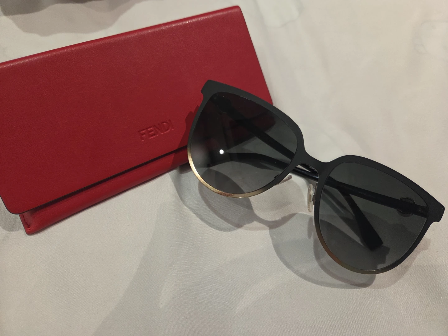 Fendi Sunglasses - photo 4