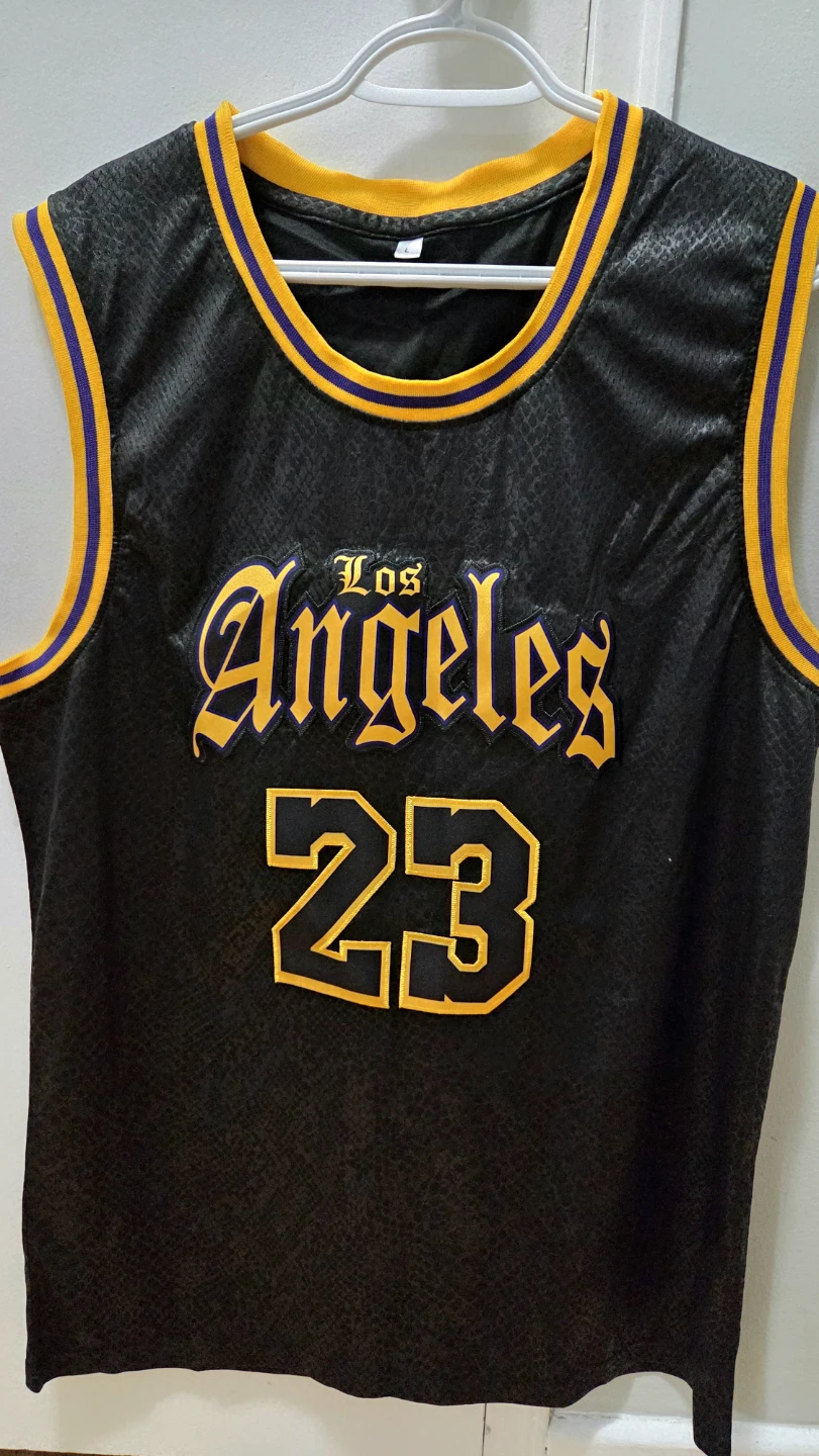 Basketball Jersey L size - LeBron James *new