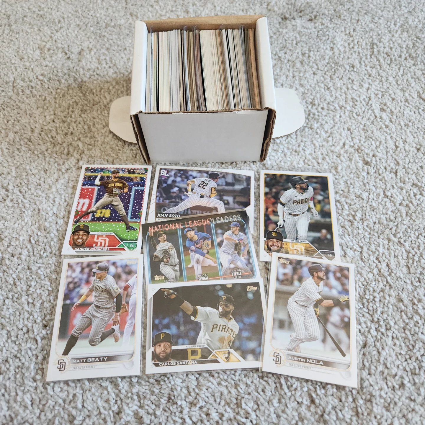 San Diego Padres, 100 Baseball Cards Team lot - photo 2