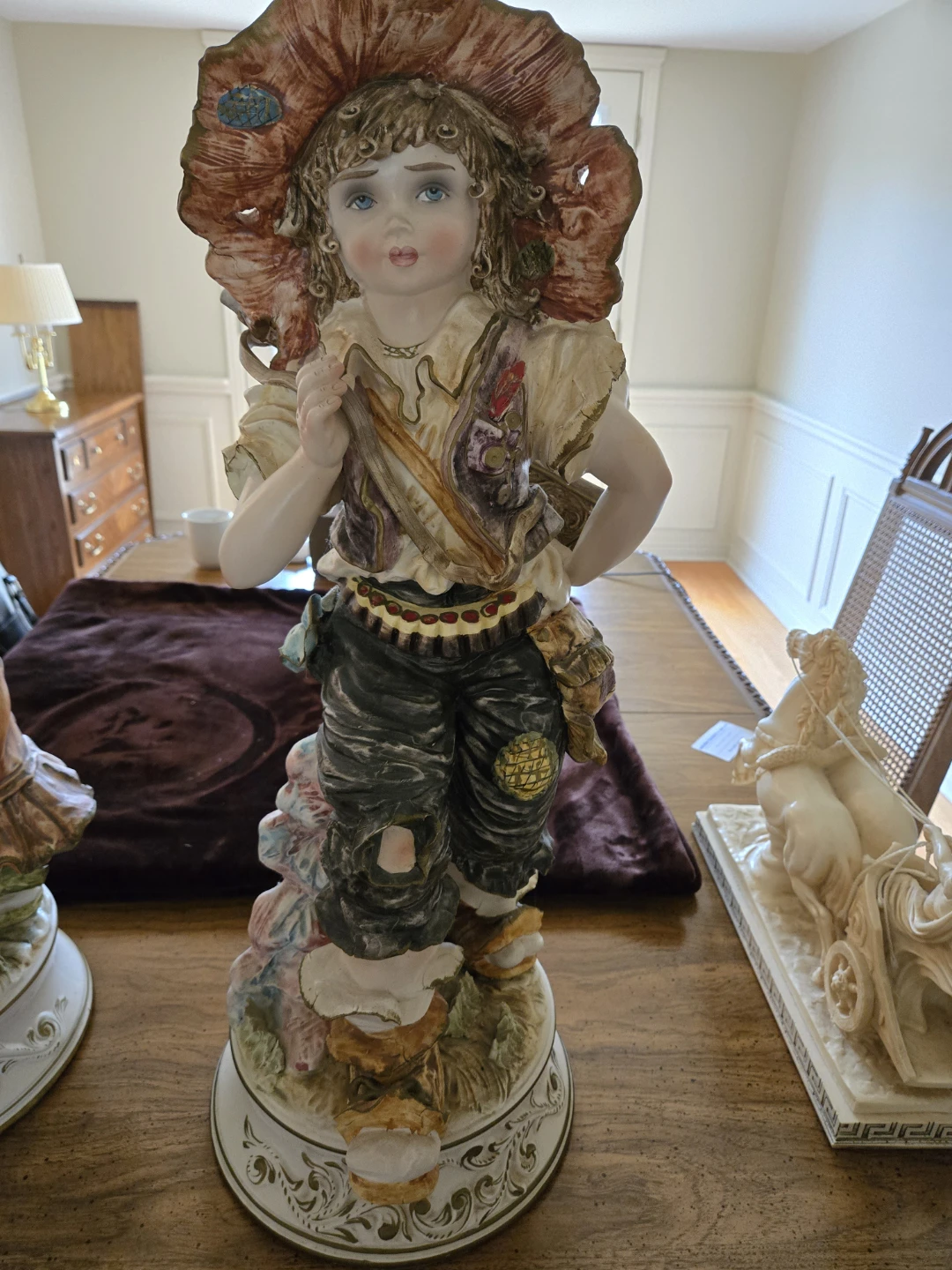 Pair of Vintage capodimonte Porcelain Figurines - photo 2