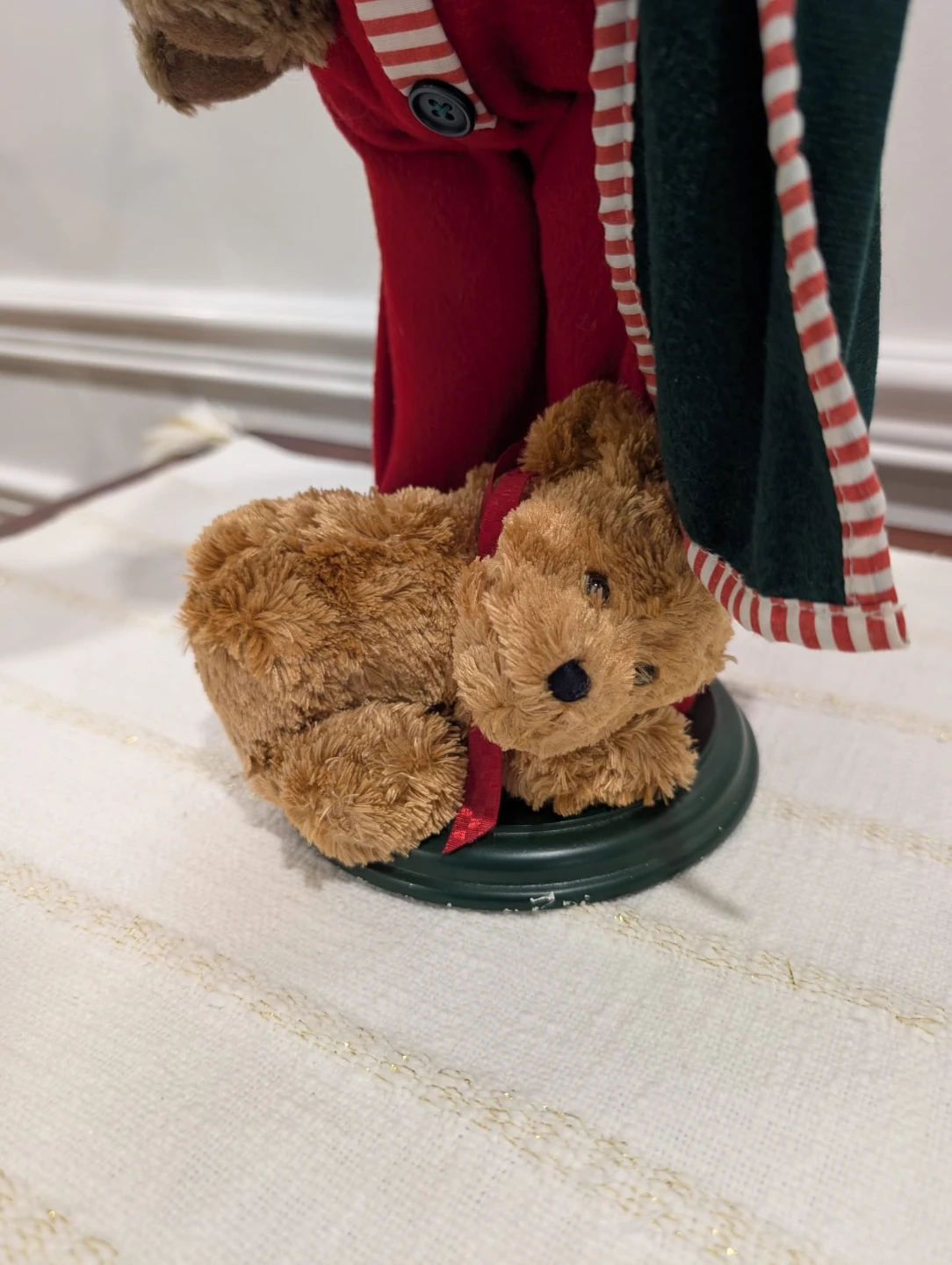 Santa Claus Statue Figure with Teddy Bears - photo 4