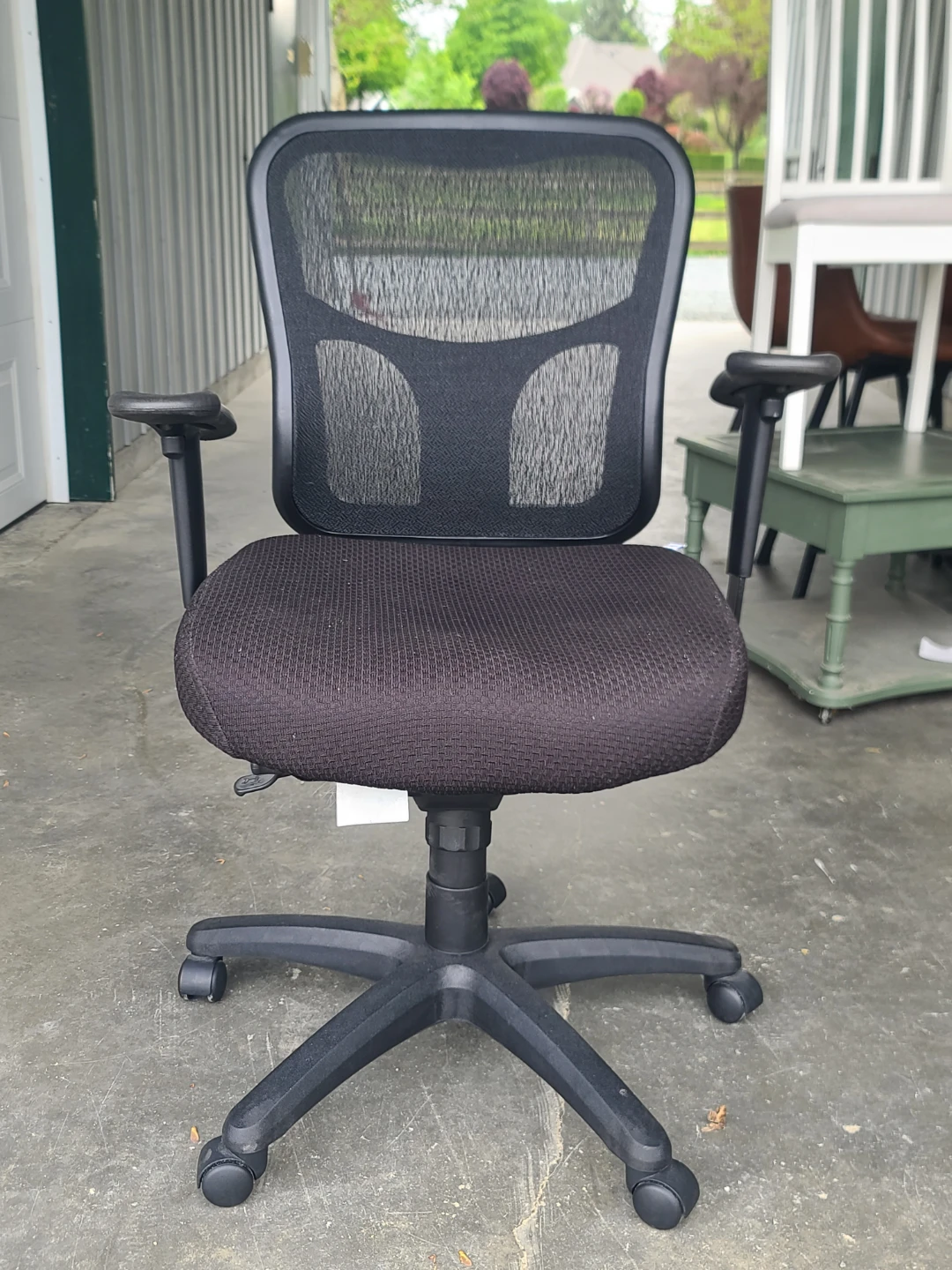 Black Mesh Office Chair
