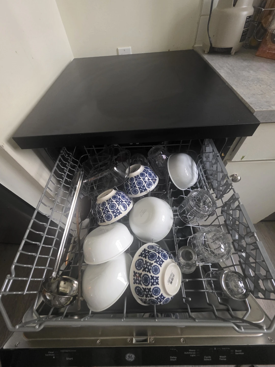 GE Dishwasher - photo 2