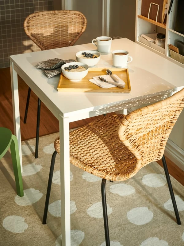 White Dining Table no chairs. can disassemble it for you - photo 2