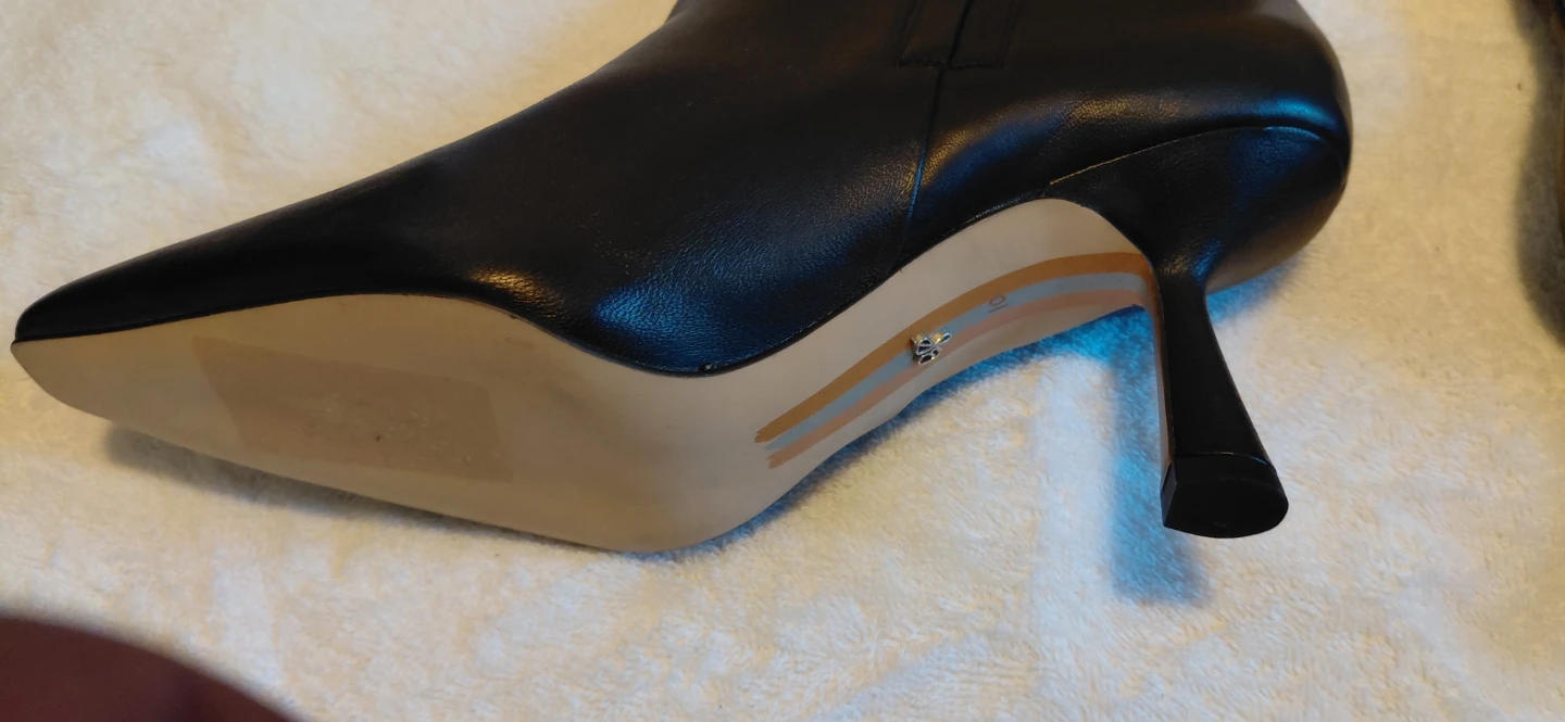 Black Heeled Boots - photo 3