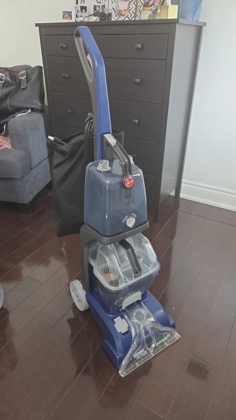Hoover Power Scrub Deluxe Carpet Cleaner