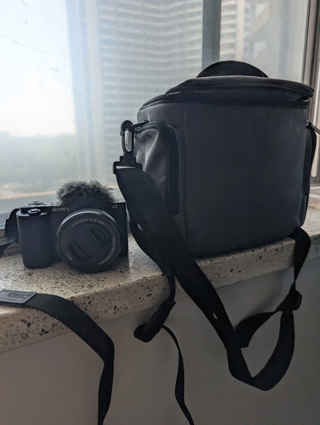 Sony Alpha a6000 Mirrorless Camera with 16-50mm Lens & Tripod - photo 2