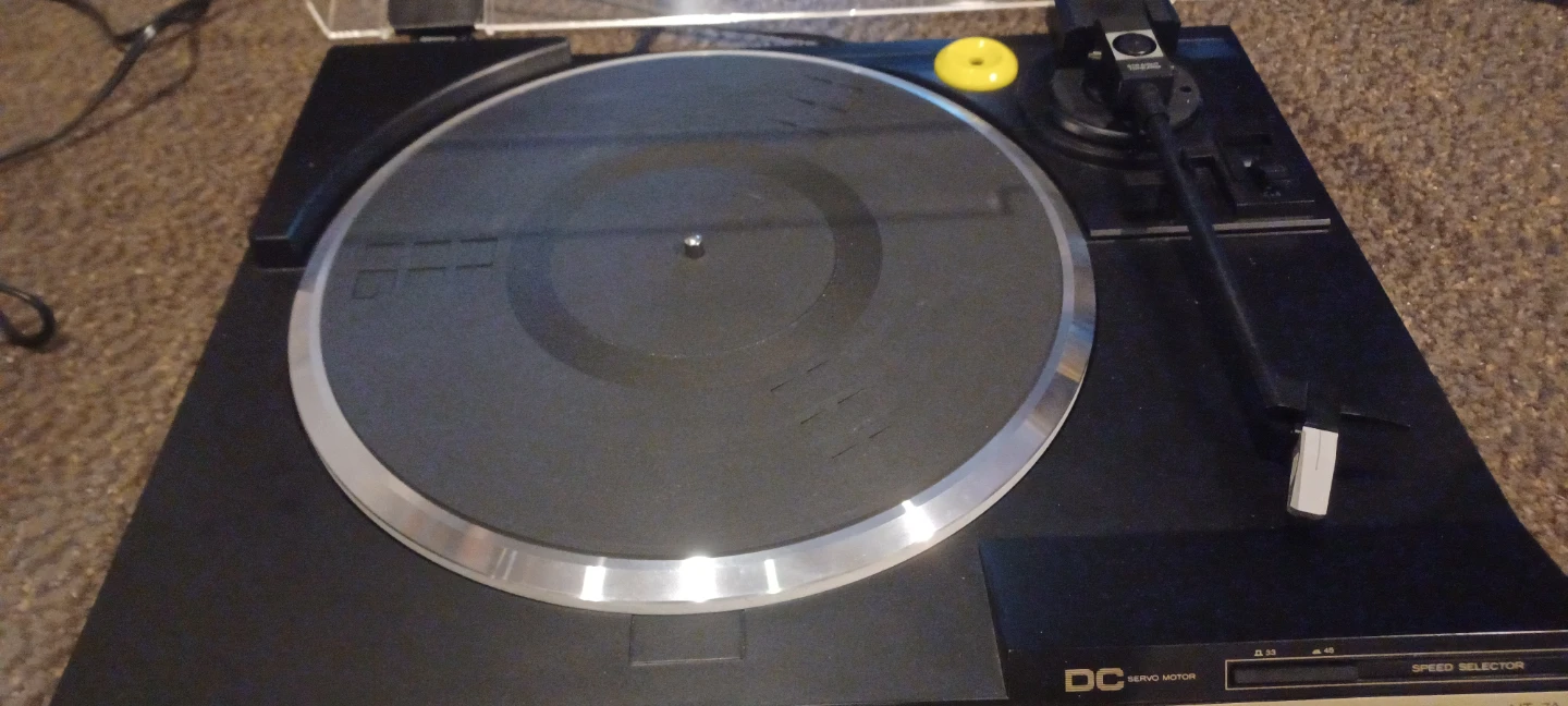 Hitachi turntable new belt - photo 2