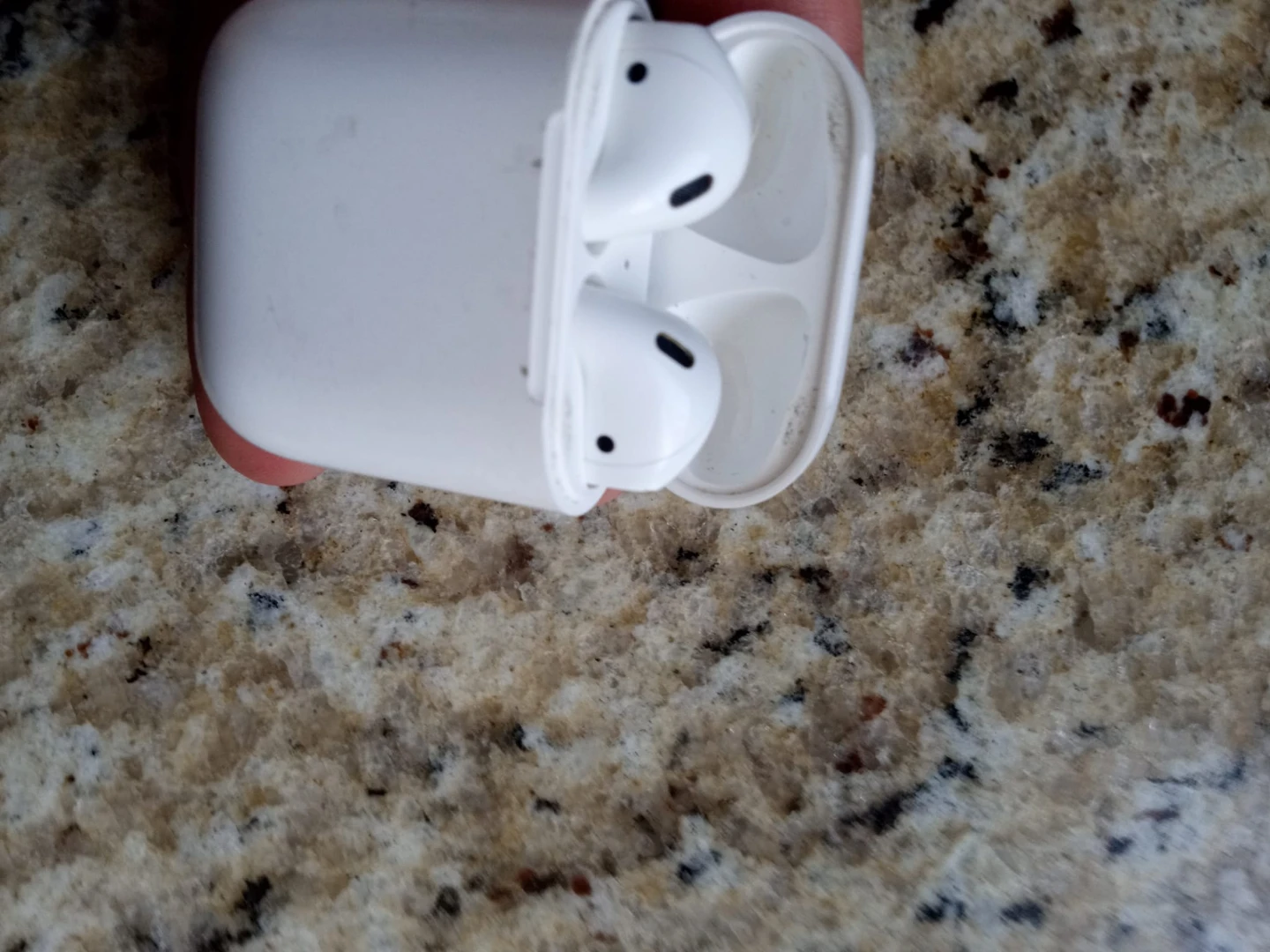 Apple AirPods Pro (2ndt Generation) - photo 2