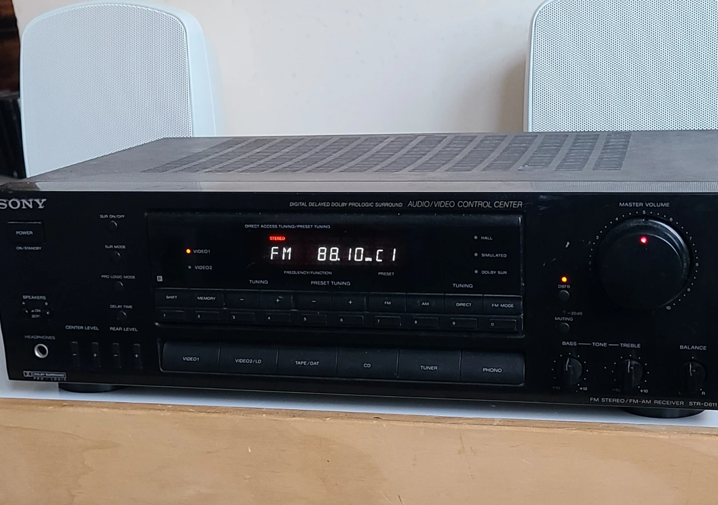 Sony STR-D611 AM/FM Audio Video Stereo Receiver