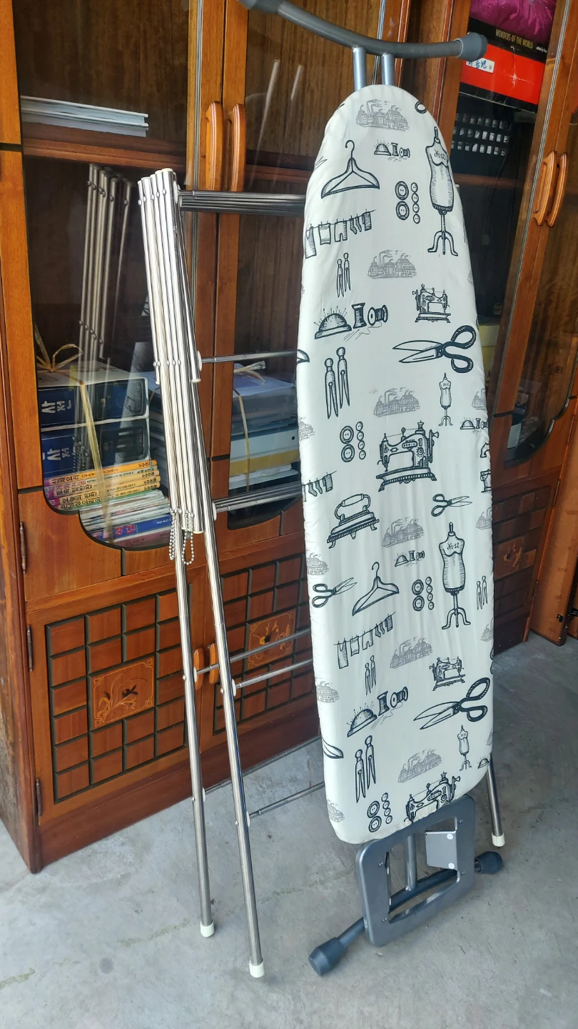 Ironing Board with Sewing Pattern Cover - photo 3