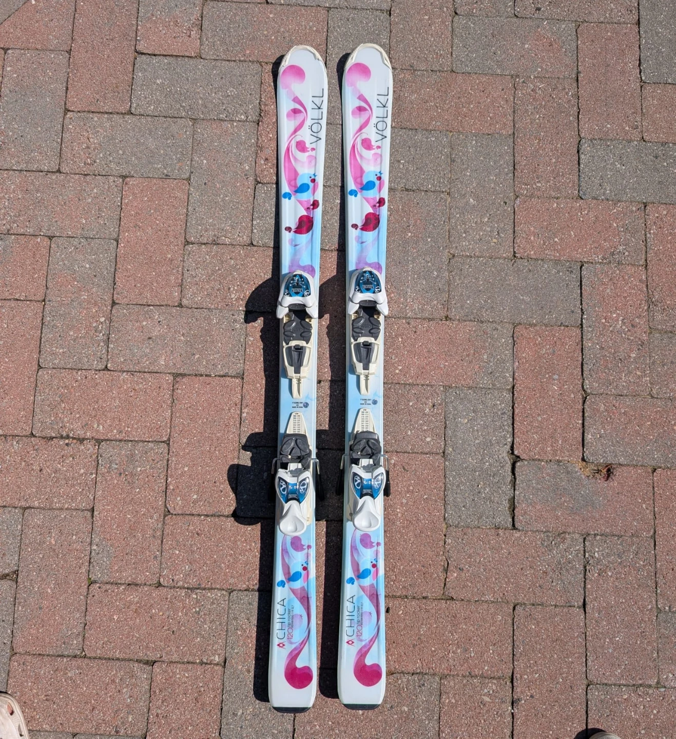 Girl's Völkl Chica 120cm Tip Rocker Skis with Marker Bindings