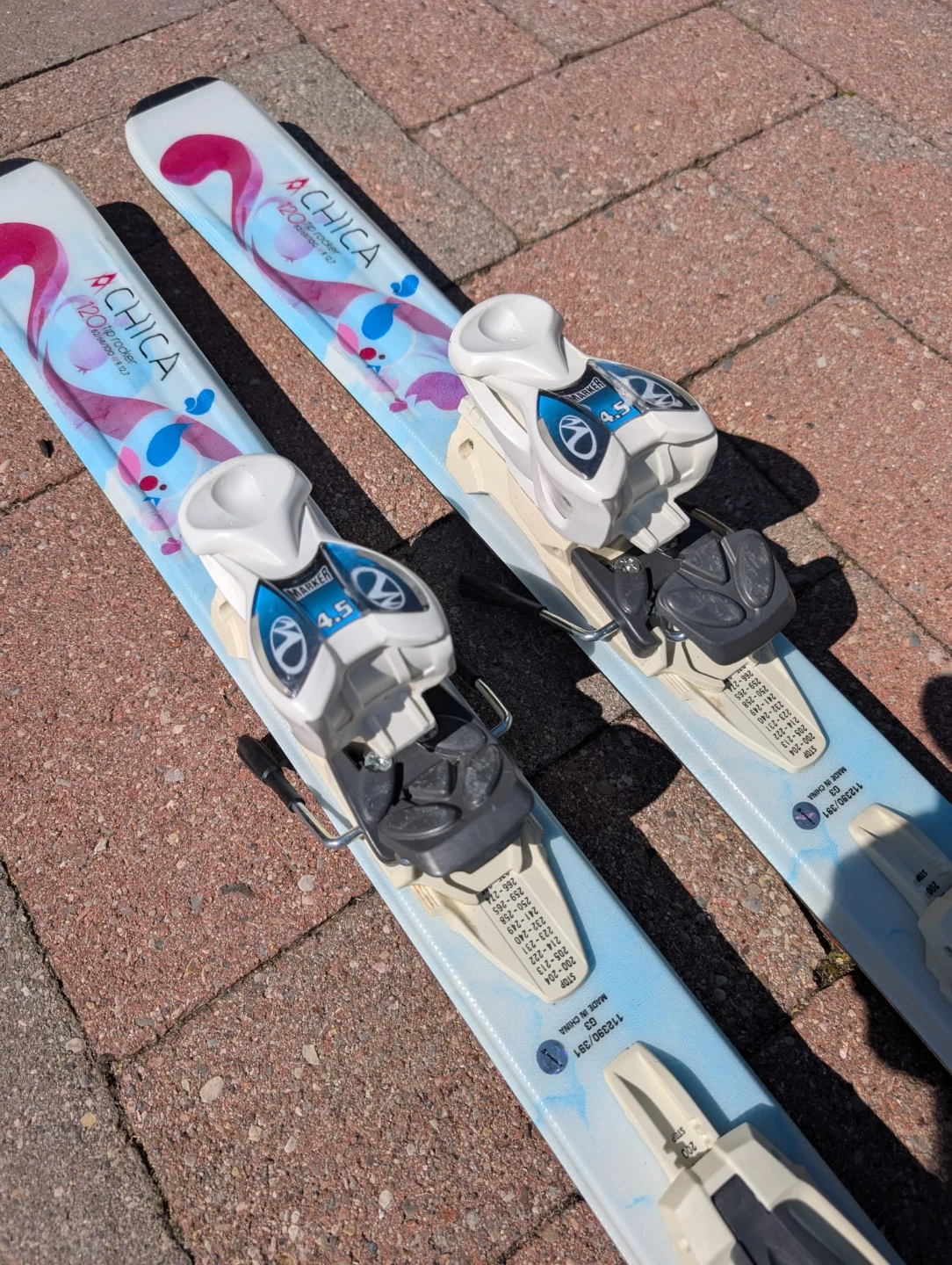 Girl's Völkl Chica 120cm Tip Rocker Skis with Marker Bindings - photo 3