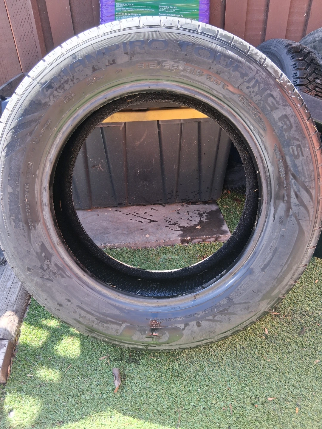 Rototour Tire 215/65R17 99T